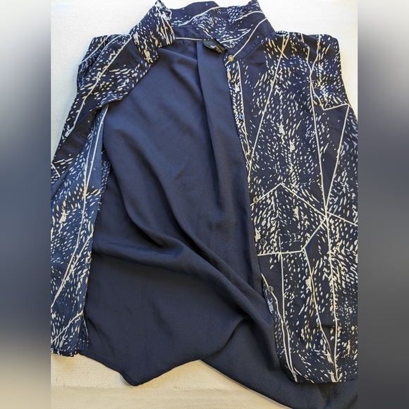 Mossimo Women's Blouse Blue Sleeveless Sz Med Button Front G-2 - Picture 3 of 7